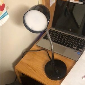Desk lamp